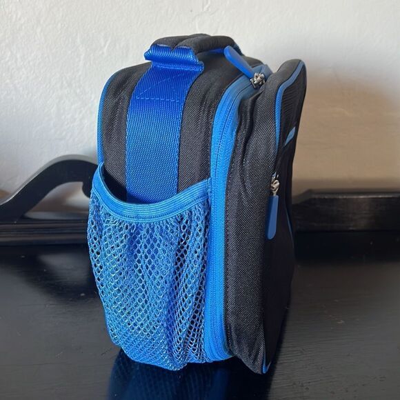 Pottery Barn Teen Gear Up Classic Lunch Box - Picture 4 of 7